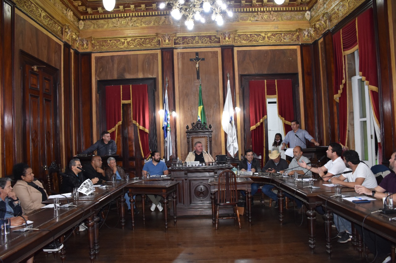 Câmara Municipal realiza audiência para debater sobre problemas no transporte público de Petrópolis