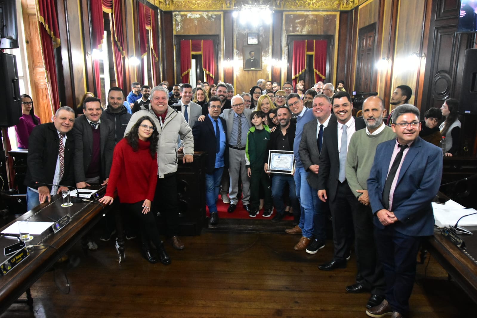 Vereadores prestam homenagem ao secretário de Fazenda, Paulo Roberto Patuléa